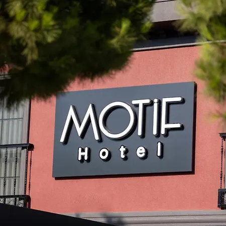Motif * Çeşme