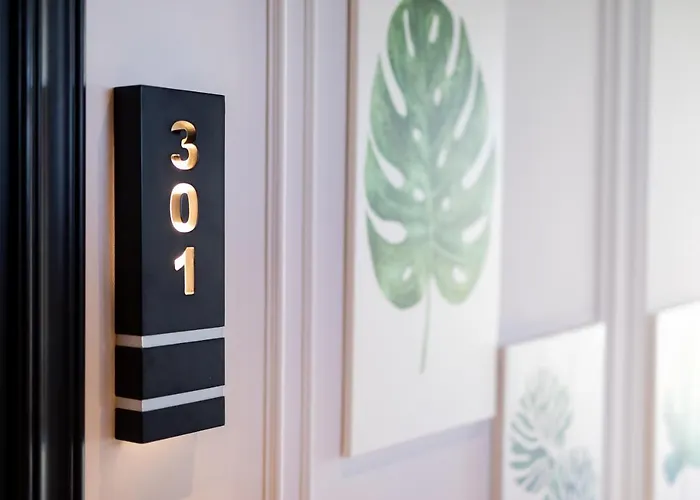 Hotel Motif *