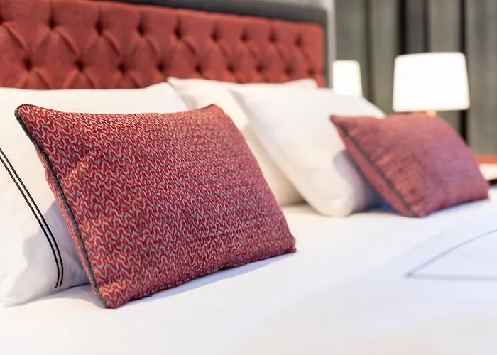 Motif Hotel